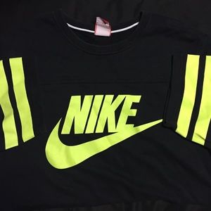 Nike T-shirt